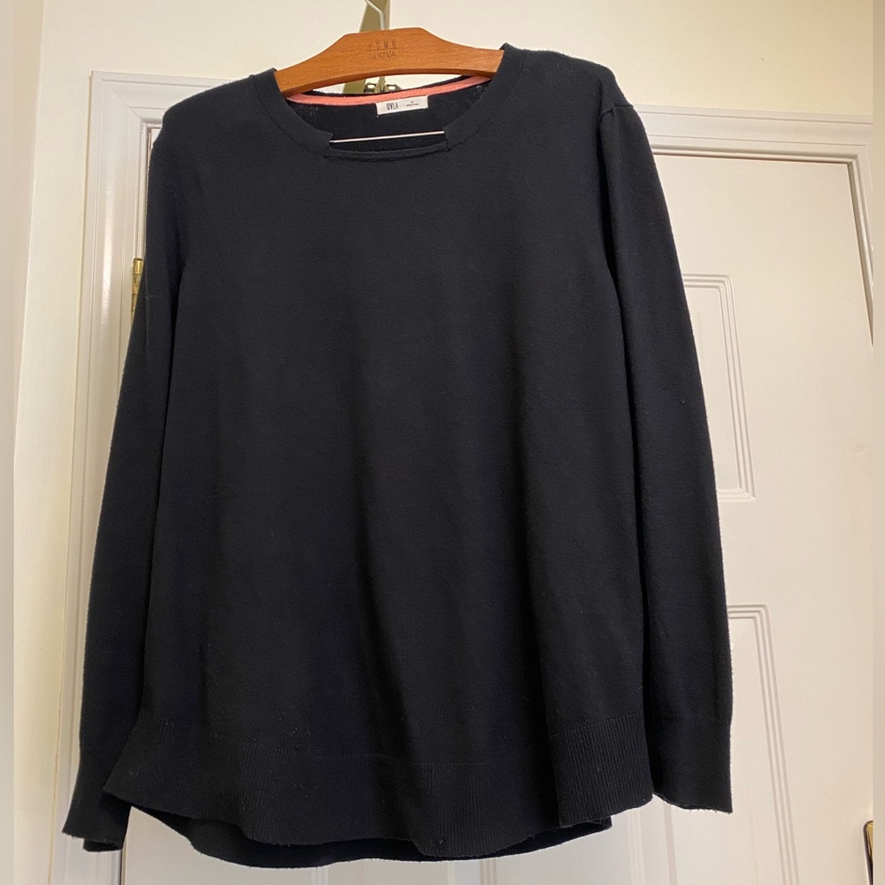 Ovla Black Woman’s Super Soft Crewneck long sleeved sweater size XL
